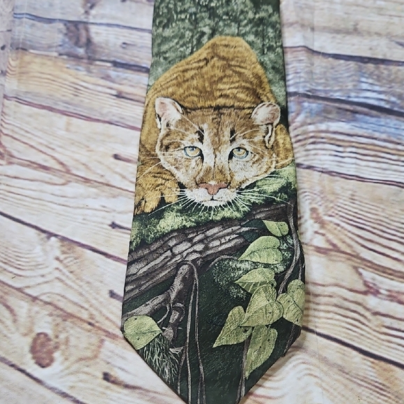 1999 Here's Looking At‎ You Endangered Species Tie - Picture 1 of 5